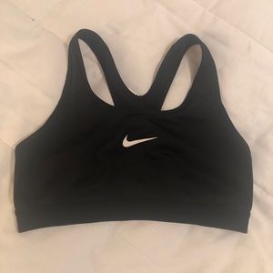 Black nike sports bra